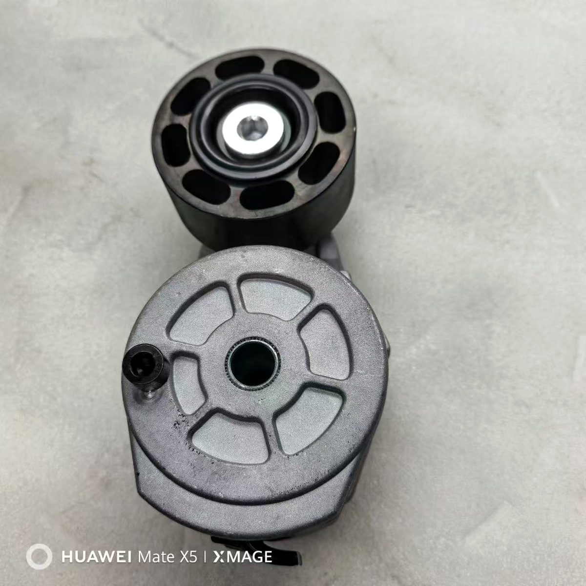 Compatible for Detroit Diesel Series 60 - Belt Tensioner (23527565)