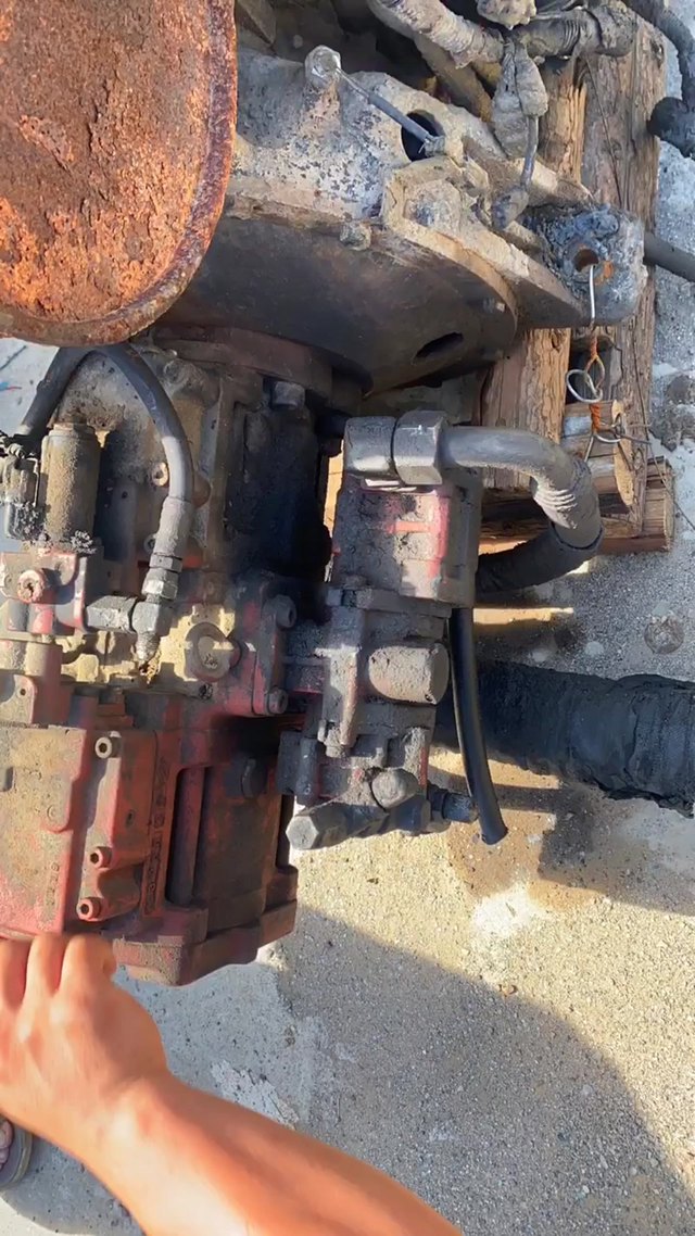 Used Main Hydraulic Pump Stripped for Inspection