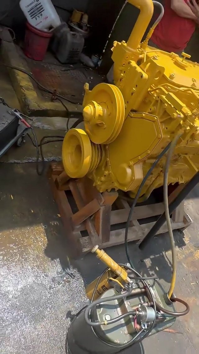 Совместимо с Caterpillar 3116 / 3116B - двигатель в сборе