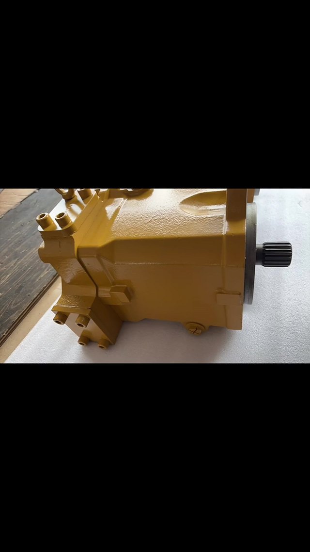 Совместимо с Caterpillar D7R / D8R - основной гидронасос